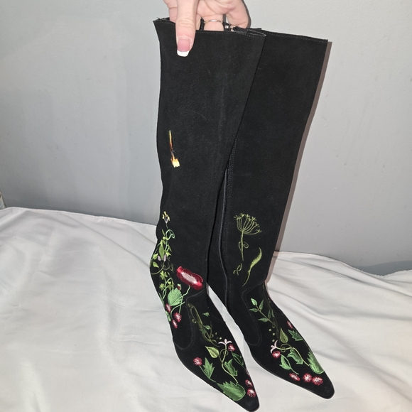 Black Embroidered Floral Butterfly Heeled Boots Vintage Cottagecore Fairycore 8 - Picture 3 of 9